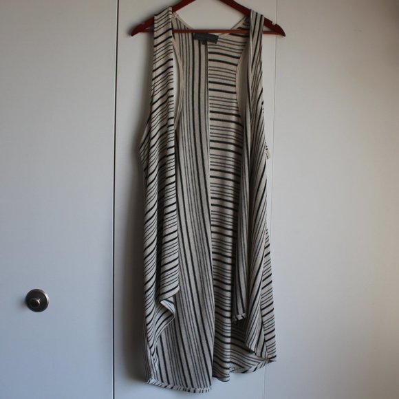 Sunday in Brooklyn split pattern striped vest - Picture 8 of 9